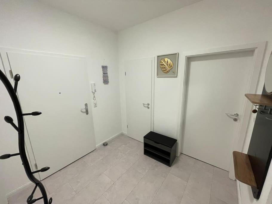 Ferienwohnung Im Gruenen Ораниенбург Екстериор снимка